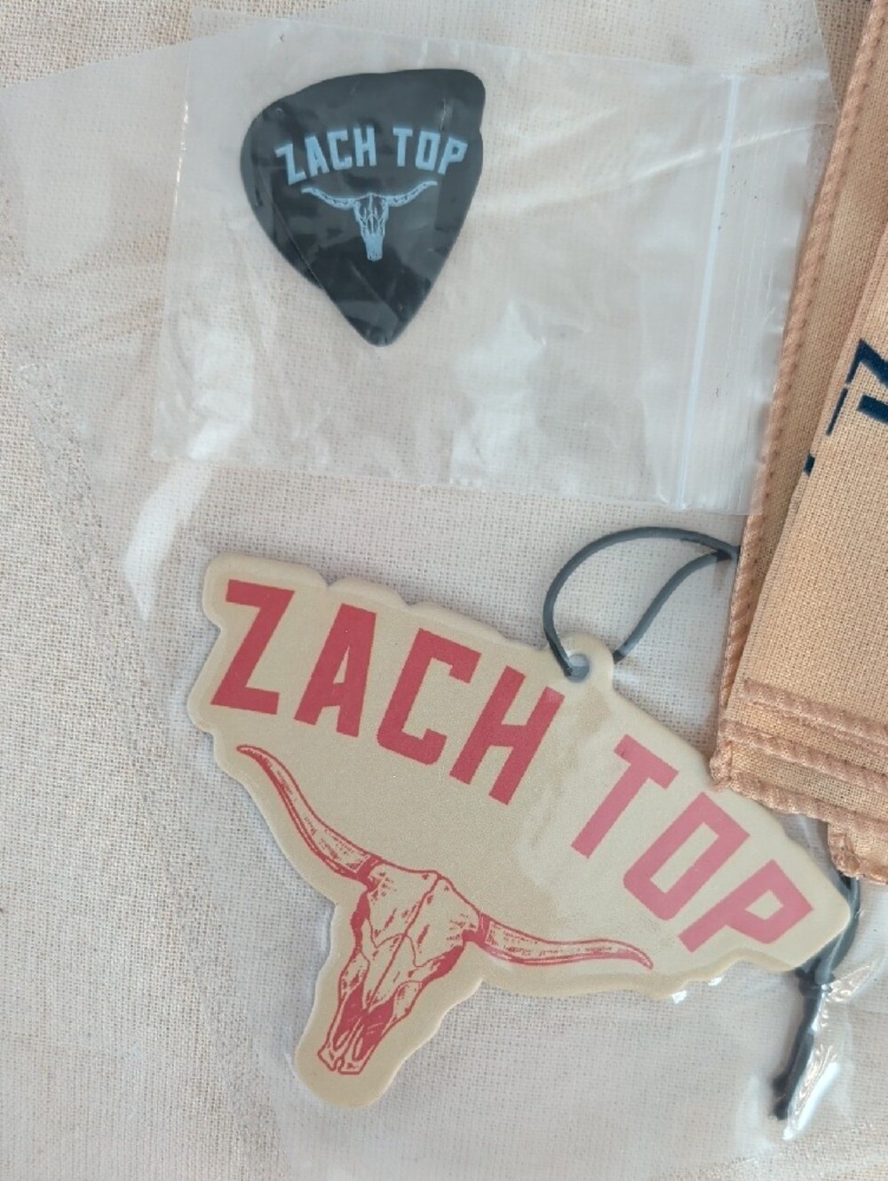 Zach Top VIP Merch Kit NWT - Picture 3 of 5